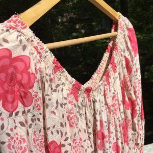 Pink & Cream delightfully floral peasant top M/L